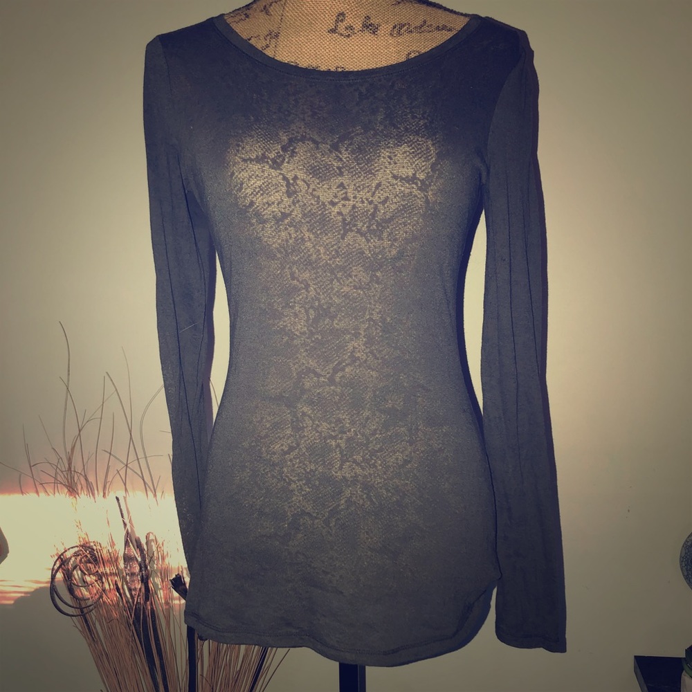 Snake print top